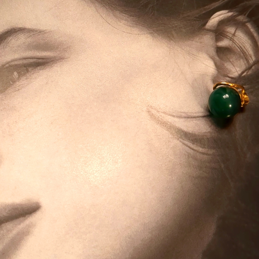 (FIND)JADE EARRINGS - Picture 2 of 5